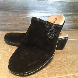 Black Suede Mule